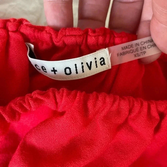 Alice + Olivia red off the shoulder ruffle crop top - Picture 7 of 7